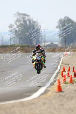 media/Sep-20-2025-TrackDaz (Sat) [[27f0cde673]]/A Group/2pm (Turn 9)/